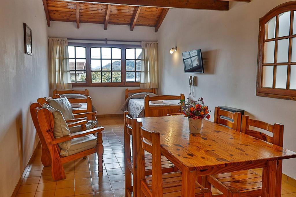 La Ponderosa Apart Hotel San Carlos de Bariloche Exterior photo